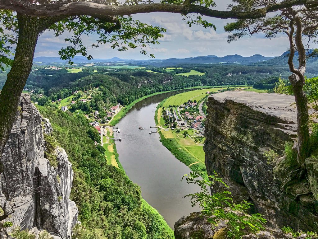 Bastei-the-Natural-Wonder-in-Saxon-Switzerland-Germany-01-1024×768