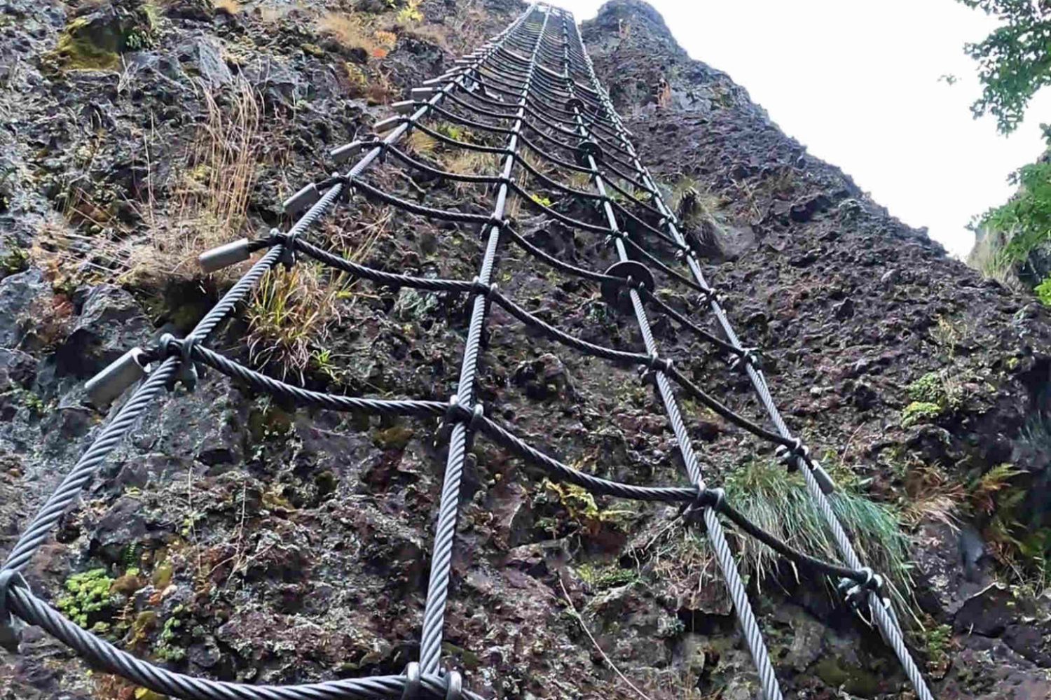 skalka-ferrata-lanova-siet-1536×1152